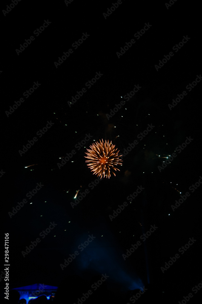beautiful fireworks light up the sky, New Year celebration fireworks beautiful fireworks light up the sky, New Year celebration fireworks