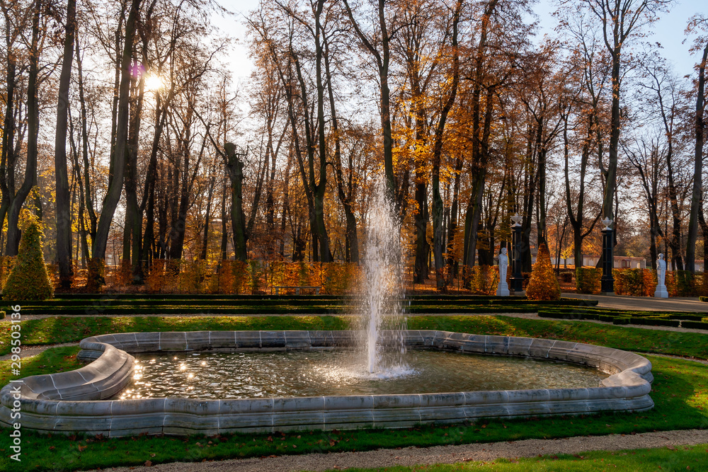 Obraz premium Wersal Podlasia, Jesień w Parku Branickich, Białystok, Podlasie, Polska