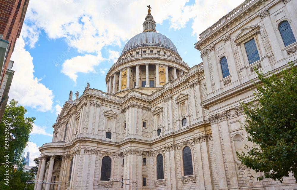 St Paul's Cathedral, the beautiful baroque church designed by Sir Christopher Wren in 1673