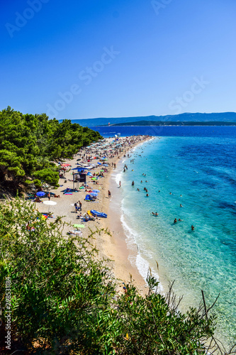 Fototapeta Naklejka Na Ścianę i Meble -  Zlatni Rat beach (Golden Horn), Bol city, Brac island, Croatia.