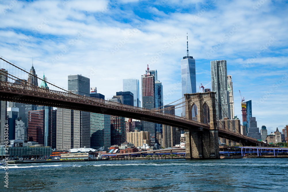 Obraz premium Vista del Puente Brooklyn y en Manhatthan