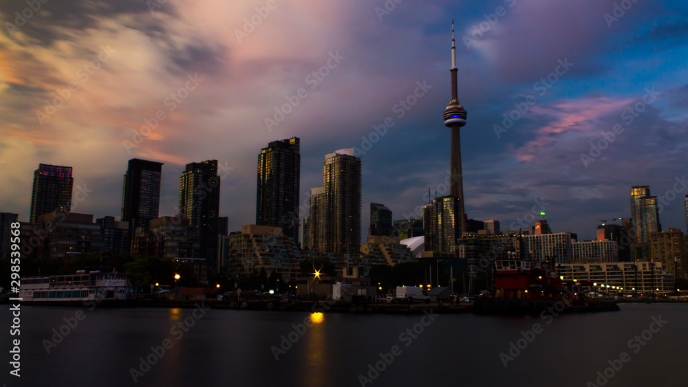 Obraz premium toronto sky line during sunset