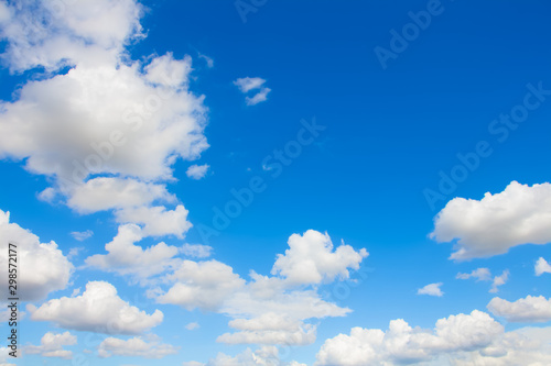 Fototapeta Naklejka Na Ścianę i Meble -  beautiful of cloud on blue sky background at the summer season.