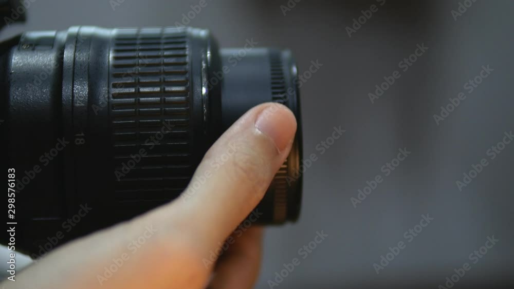 Adjusting focal length and focus distance on camera lens