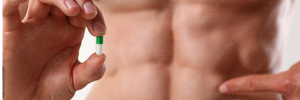 Athlete bodybuilder takes dope in the form Athlete bodybuilder takes dope in the form