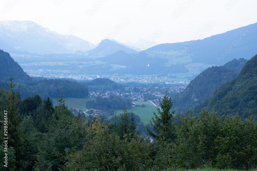 Landschaft im Nebel Tirol