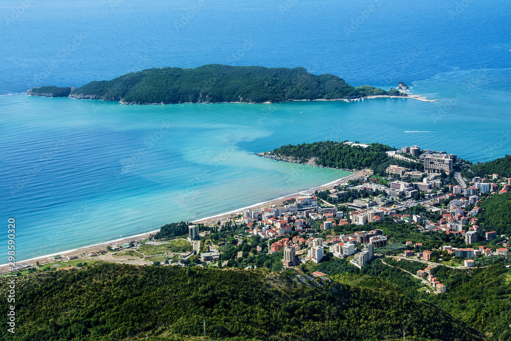 wyspa na morzu Adriatyckim, Czarnogóra