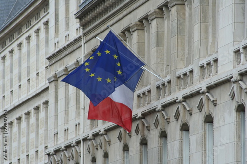 drapeaux France et Europe