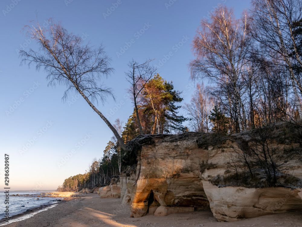 Obraz premium Sandstone cliffs in winter morning 