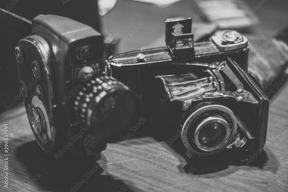panasonic leica 42.5 mm f1 2