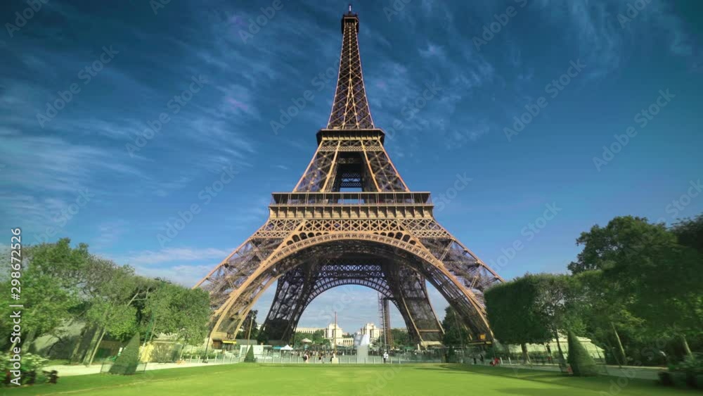 hyper lapse, Eiffel tower, Paris. France
