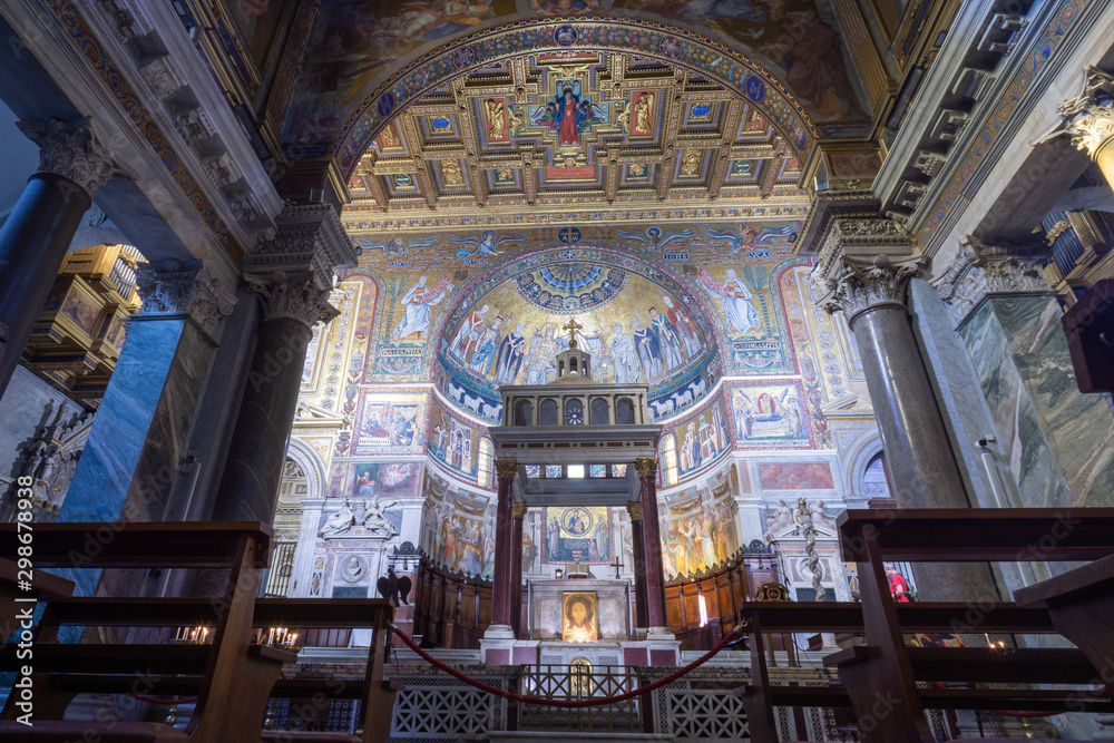  Interior of the church Santa Maria in Trastevere in the historic center of Rome, Italy