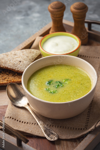 Homemade broccoli cream soup, vegetarian food.