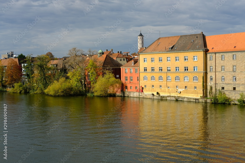 Fototapeta premium Stadtansicht Schweinfurt am Main, Unterfranken, Franken, Bayern, Deutschland.
