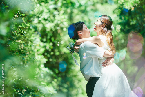 ウェディング カップル シャボン玉 Stock 写真 Adobe Stock