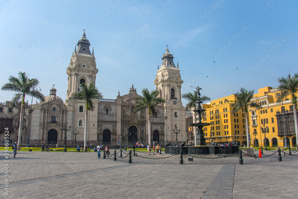 Fototapeta premium Facade of Cathedral of Lima and Plaza de Armas (Peru)