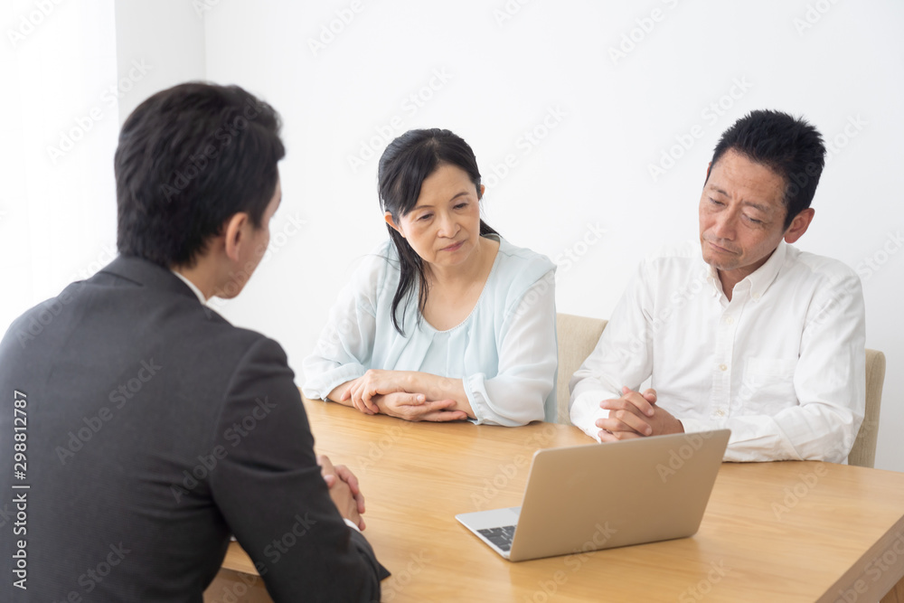シニア夫婦 保険 営業 シニア夫婦 保険 営業