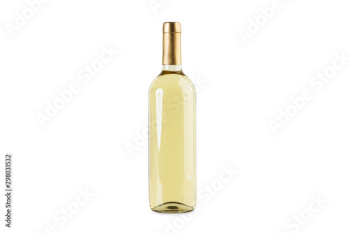 Botella de vino blanco sobre fondo blanco aislado. Vista de frente. Copy space 