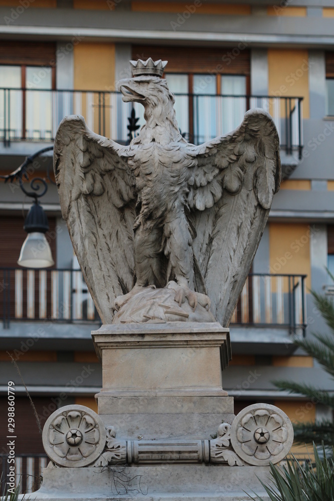 Statua Aquila Palermo