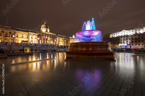 Trafalgar square in London at night