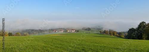 Berglandschaft mit Nebel Panorama