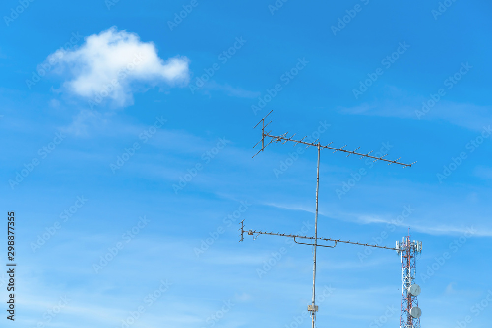 Background, bright sky, blue sky, comfortable with antennas, radio towers, telephone network antennas Background, bright sky, blue sky, comfortable with antennas, radio towers, telephone network antennas