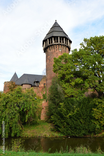 Burg Linn in Krefeld Oppum