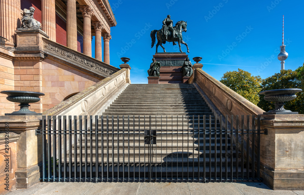 Obraz premium Reiterdenkmal Alte Nationalgalerie