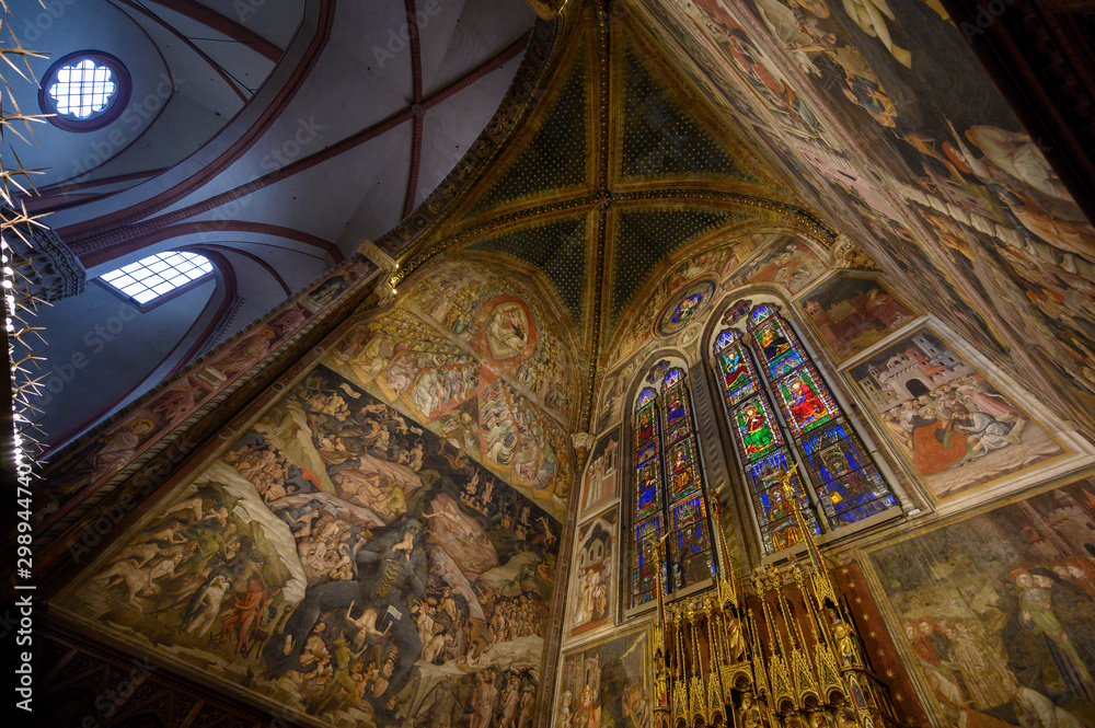 Basilique de San Petronio fresque intérieure