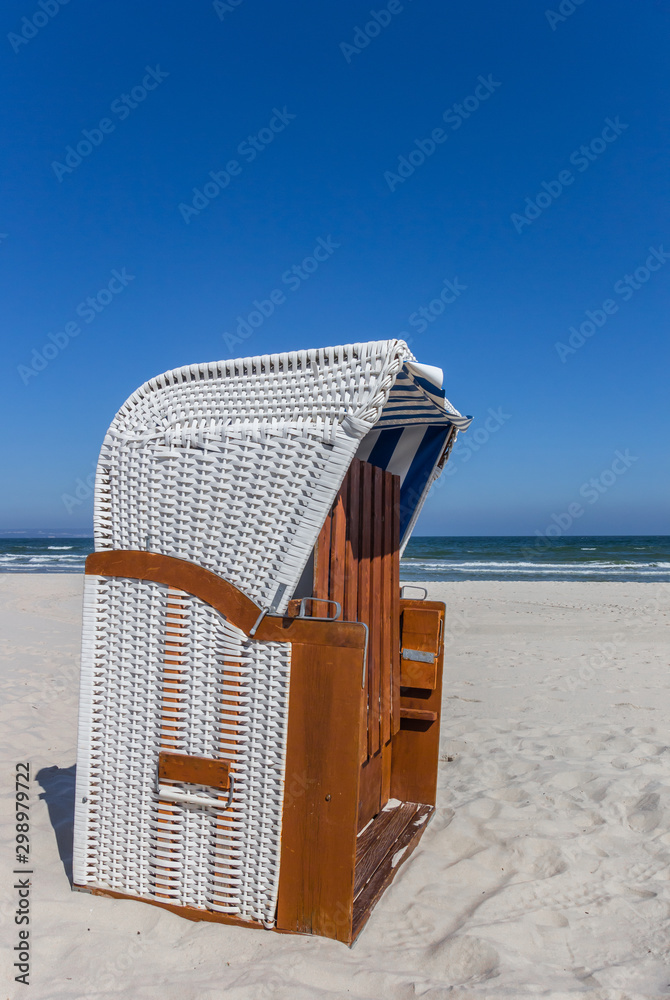 Traditional Strandkorb beach chair on Rugen island Germany foto de Stock Adobe Stock