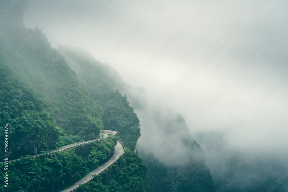 Fototapeta premium Dangerous road to the Tianmen Mountain