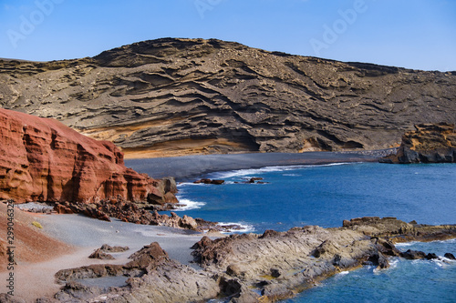 Charco de los Clicos green lagoon near El Golfo