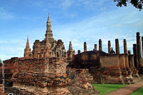 Parque hist  rico de Sukhothai  Tailandia.