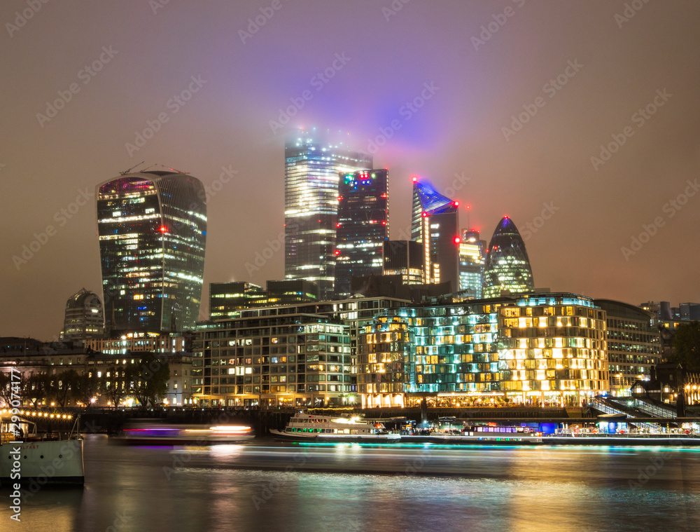 シティ オブ ロンドン 夜景 Stock Photo Adobe Stock