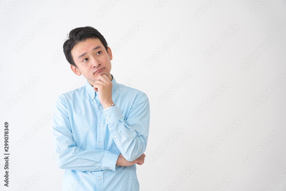 男性 考える 男性 考える