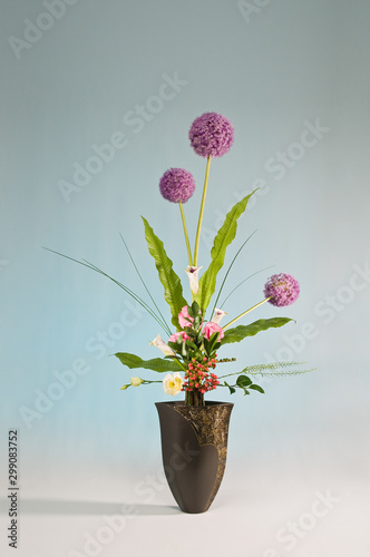 Fotografía de estudio de arreglo floral Ikebana
