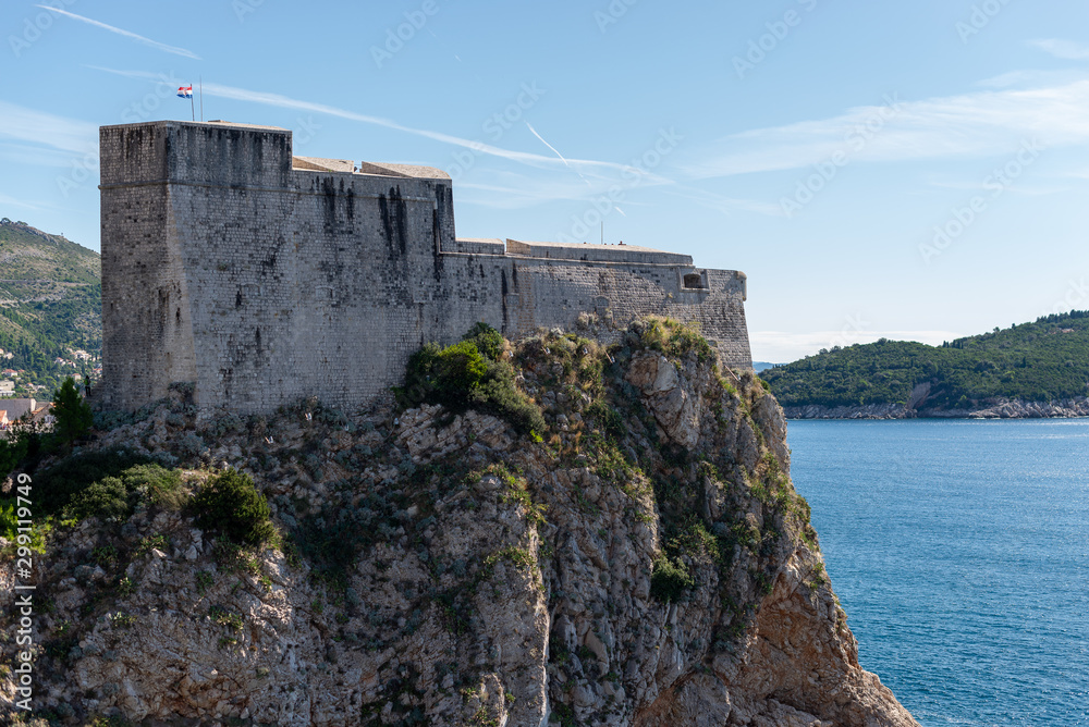 Cidade de Dubrovnik na croácia e o forte Lovrijenac visto por fora. Onde foi gravado Game of Thrones, king's landing