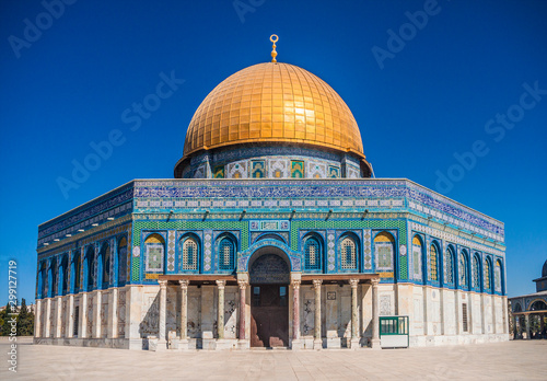 Valokuvatapetti The Dome of the Rock in Jerusalem