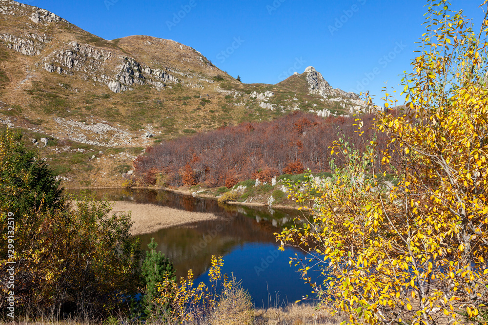 Lago Nero in autunno, vicino ad Abetone, Appennino tosco emiliano