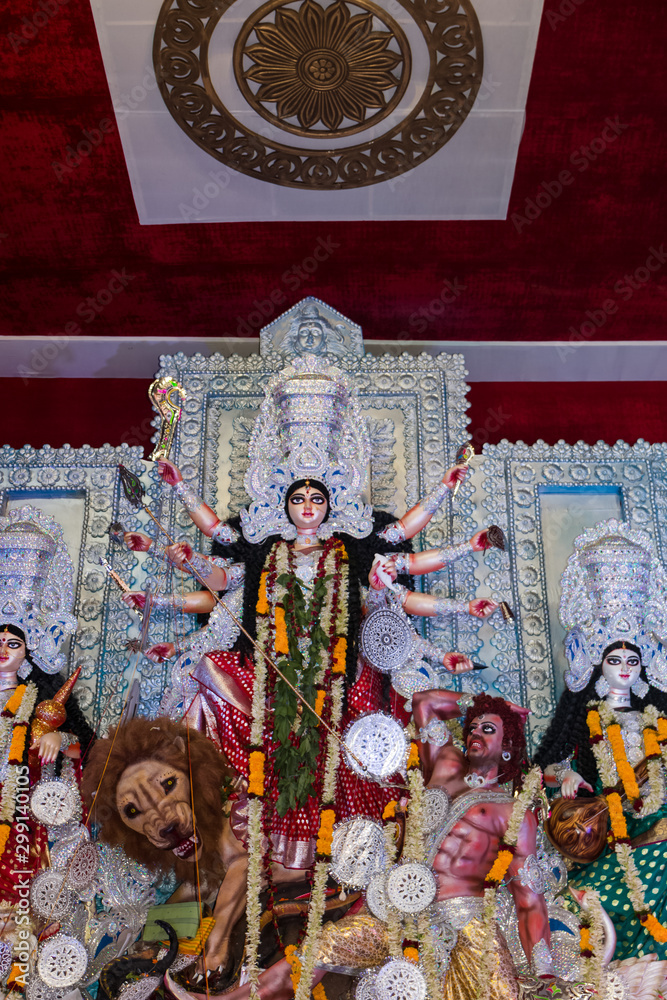 Obraz premium Goddess Durga idol during the navratri/durga puja celebration in India