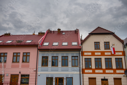 Colourful facade building un the city. © Andrzej Wilusz