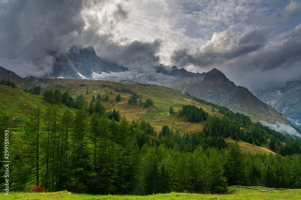 Wonderful views of the mountains in the Swiss Alps with backpackers. Wonderful views of the mountains in the Swiss Alps with backpackers.