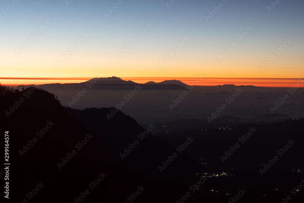 Fototapeta premium Stunning Sunrise in Mount Bromo Indonesia 