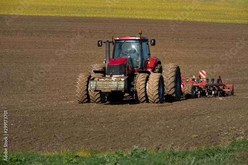 tracteur à huit roues