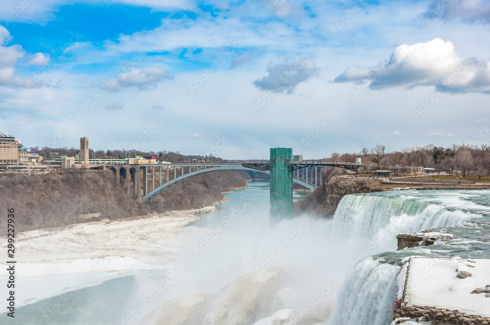 Niagara falls between United States of America and Canada.