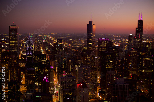Chicago Downtown am Abend  © dola710