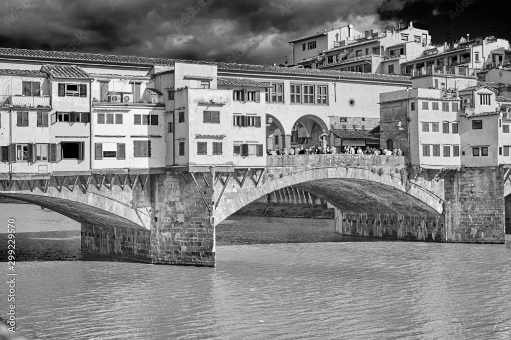 Ponte Vecchio Black/White