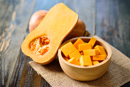 Tableau sur toile Sliced butternut squash in a bowl for cooking
