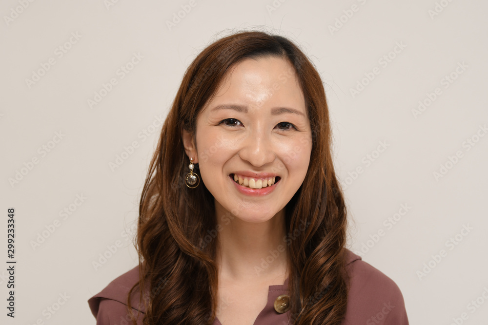 笑顔の女性イメージ 笑顔の女性イメージ