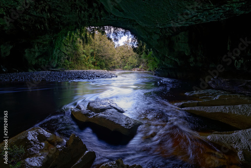 Fotografie Moira Gate Arch at Oparara basin, Kahurangi National Park, New Zealand